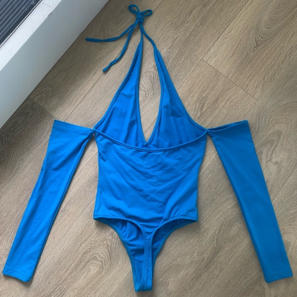 Superdown Seline halter bodysuit - Picture 3 of 4